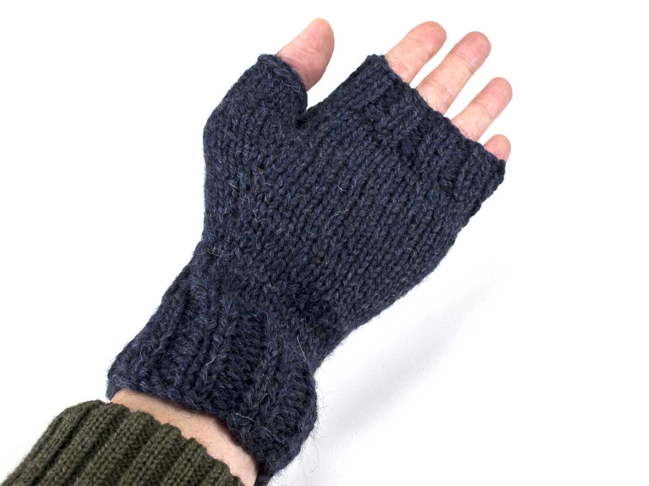 ブラックシープ フィンガーレス ミトン BLACK SHEEP CFM08A（手編み指無しミトン）2