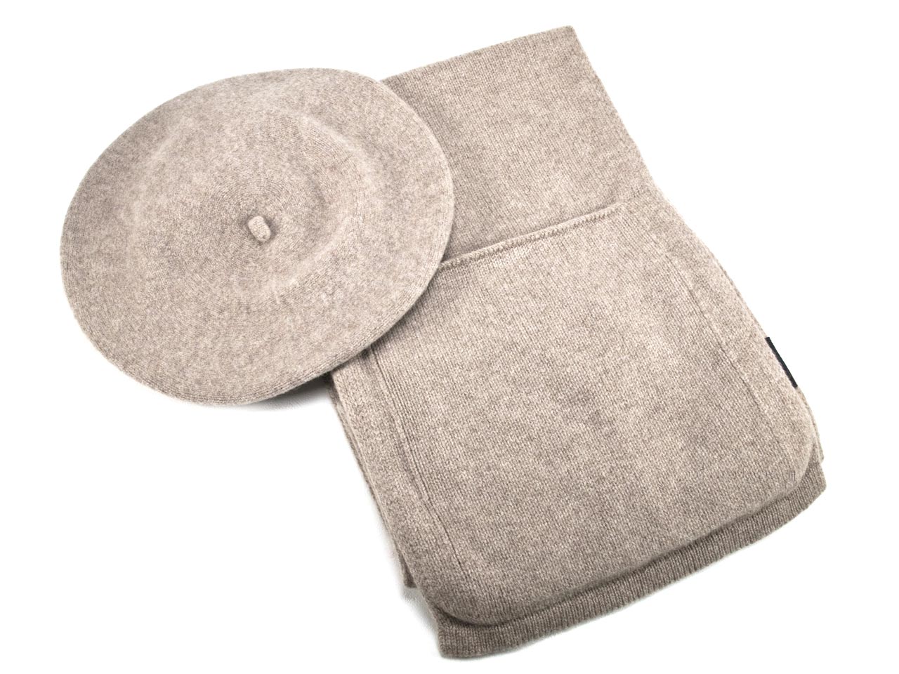 ROBERT MACKIE Robert Mackie CONON beret B768